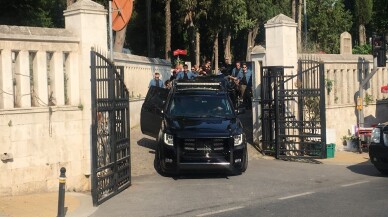 Cumhurbaşkanı Erdoğan, Karacaahmet Mezarlığı’nda anne ve babasının mezarını ziyaret etti