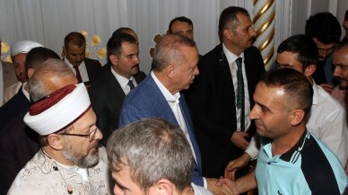 Cumhurbaşkanı Erdoğan’dan YSK’nın ilçe seçim kurullarıyla ilgili kararını değerlendirdi: "Biz bütün bunlara karşı tedbiren parti olarak YSK’ya bu konuda itirazi kaydımız düştük"