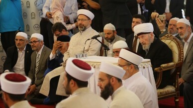 Diyanet İşleri Başkanı Erbaş, "Kıraat araştırmaları merkezlerine ihtiyaç var"