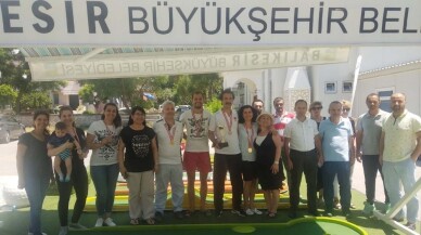 Erdek’te mini golf’ turnuvası yapıldı