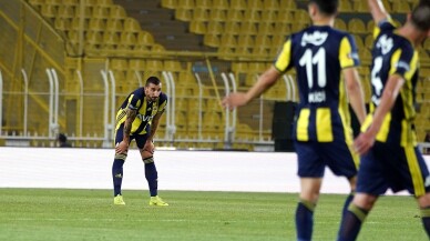 Fenerbahçe Mehmet Topal ile yollarını ayırdı