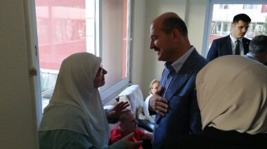 İçişleri Bakanı Süleyman Soylu, huzurevi sakinlerini ziyaret etti