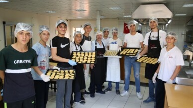 İftar yemekleri beyaz kalpler öğrencilerinden