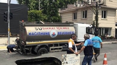 (Özel)  Kağıthane’de yol çöktü