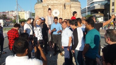 Taksim Meydanı’nda 2,05 metrelik Ukraynalı basketbolcu kadın ilgi odağı oldu