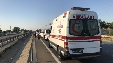 Sakarya’da zincirleme trafik kazası: 3 yaralı