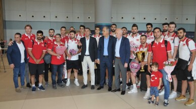 Şampiyon A Milli Erkek Voleybol Takımı, yurda döndü