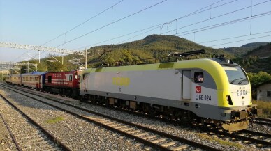 Balıkesir-Kütahya arasında ilk elektrikli tren çalıştı