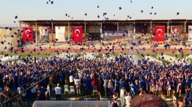 Bandırma Onyedi Eylül Üniversitesi Mezuniyet Sevinci