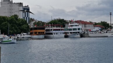 Erdek’te yüzer restoranlara uyarı