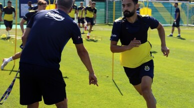 Fenerbahçe, günün ilk çalışmasını tamamladı