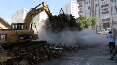 Kartal’da çevreyi tehdit eden metruk yapılara geçit yok