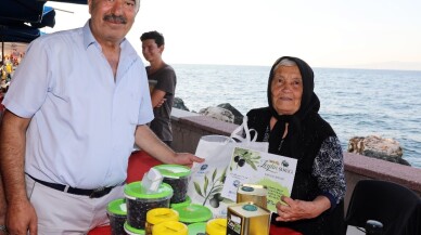 Trilye zeytin şenliği ile coştu