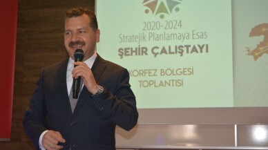 Ayvalık’ta Büyükşehir’den  2020-2024 Stratejik Planlamaya esas şehir çalıştayı