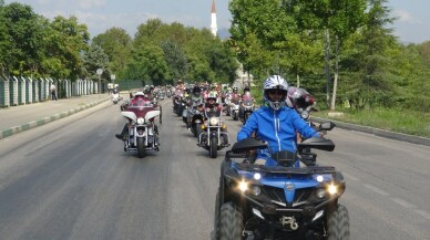 Bursa’da 700 motosikletle 30 Ağustos Zafer Bayramı korteji