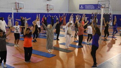 Eyüpsultanlı kadınlar, pilates ve zumba yaparak form tutuyor