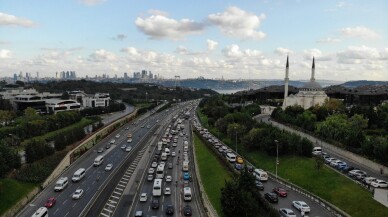 İstanbul’da tatil dönüşü trafik havadan görüntülendi