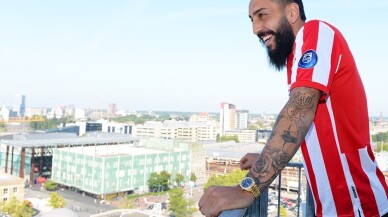 Kostas Mitroglou, yeni takımı PSV’nin formasını giydi