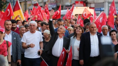 Küçükçekmece’de Zafer Bayramı kutlamalarında Moğollar grubu sahne aldı