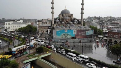 Şiddetli yağış sonrası Eminönü’ndeki son durum havadan görüntülendi