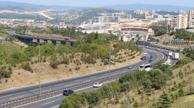 TEM Otoyolu’ndaki bayram trafiği normale döndü