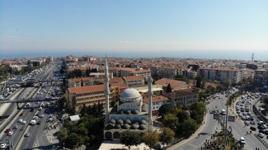 Avcılar’da minaresi çöken cami havadan görüntülendi