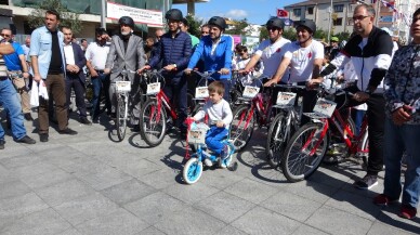 Avrupa Hareketlilik Haftası’nda Sultanbeyli’de yüzlerce kişi bisiklet turuna katıldı