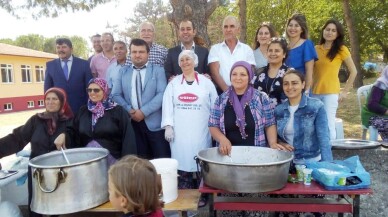 Balya’da pilav ve aşure hayrı düzenlendi