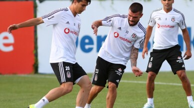 Beşiktaş, kondisyon ve taktik çalıştı