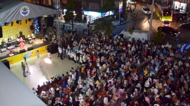 Dilovası sünnet şöleninde doyasıya eğlendi