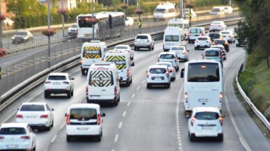 İstanbul’da yeni eğitim öğretim yılının ilk gününde trafikte yoğunluk