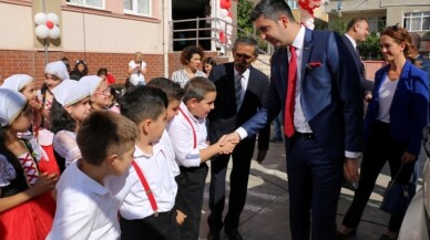 Kartal Belediyesi, yeni eğitim öğretim yılı açılışında öğrencileri yalnız bırakmadı