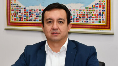 Doç. Dr. Özdemir: 'En önemli projelerimizden biri şehrin stratejik planını yapmak'