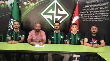 Sakaryaspor 18 futbolcuyu kadrosuna kattı