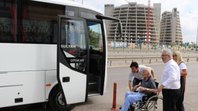 Tedavi gören kanser hastalarını ücretsiz ulaşım