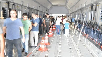 TEKNOFEST’te Airbus A400M uçağı için vatandaşlar kuyruğa girdi