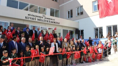 Vali Yerlikaya, Kuvayı Milliye İlkokulu’nun açılışını yaptı