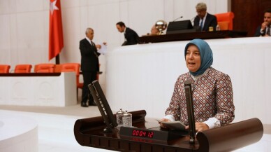 AK Parti Bursa Milletvekili Gözgeç: "Tohumdan hasada tarımsal üretimin her aşamasında, kadın çiftçilerimizin alın teri var"