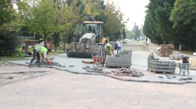 Büyükşehir’den balık restoranları otoparkında çalışma