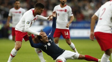 EURO 2020 Grup Eleme: Fransa: 0 - Türkiye: 0 (İlk yarı)