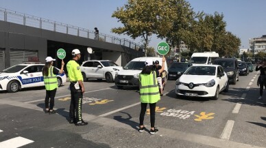 Farklı dillerde ‘Yaya geçidi nöbeti’ etkinliği gerçekleşti