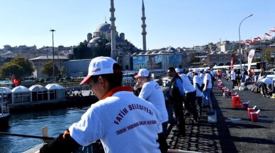 Galata Köprüsü’nde balık tutma yarışması