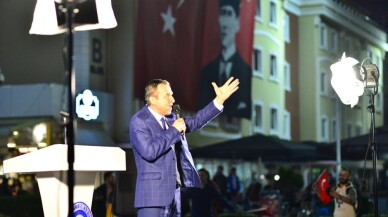 Naim Babüroğlu: “Atatürk’ün kurduğu Cumhuriyet”