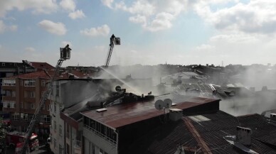 (Özel) Gaziosmanpaşa’da korkutan çatı yangını