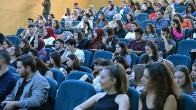 SAÜ’de ‘Metin Yazarlığı’ konferansı düzenlendi