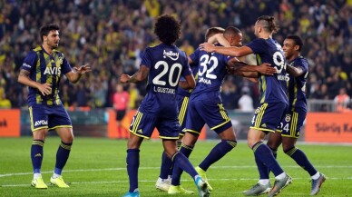 Süper Lig: Fenerbahçe: 3 - Konyaspor: 1 (İlk yarı)