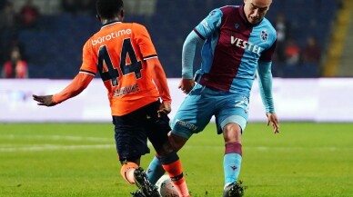 Süper Lig: Medipol Başakşehir: 0 - Trabzonspor: 0 (İlk yarı)