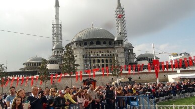 Taksim Meydanı’nda  ’29 Ekim’ coşkusu