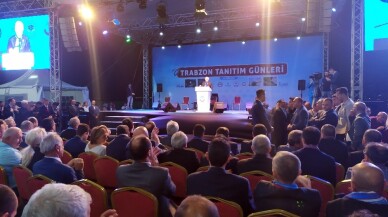 Ulaştırma ve Altyapı Bakanı Turhan ‘Trabzon Günleri’ni ziyaret etti