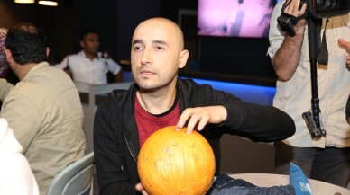 Ümraniye’de görme engelliler bowling oynadı